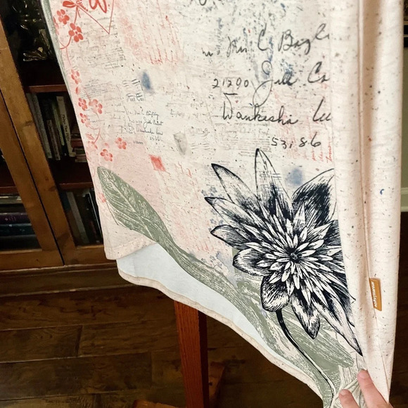 Mamatayoe women’s cross-cross hem postcard tunic tank top SZ L cream black red - Picture 7 of 12